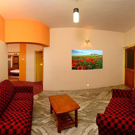 Hotel Grand Palace Kodaikanal Buitenkant foto